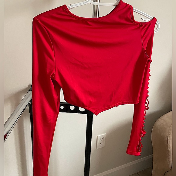 SEXY CUT OUT RED LONG SLEEVE GOING OUT TOP - Picture 5 of 5